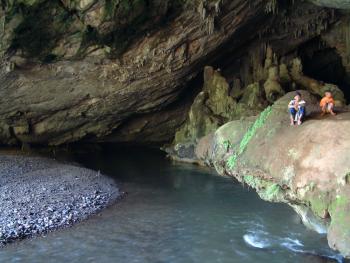 Tham Lot Höhle