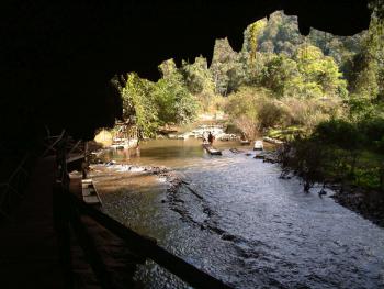 Tham Lot Höhle