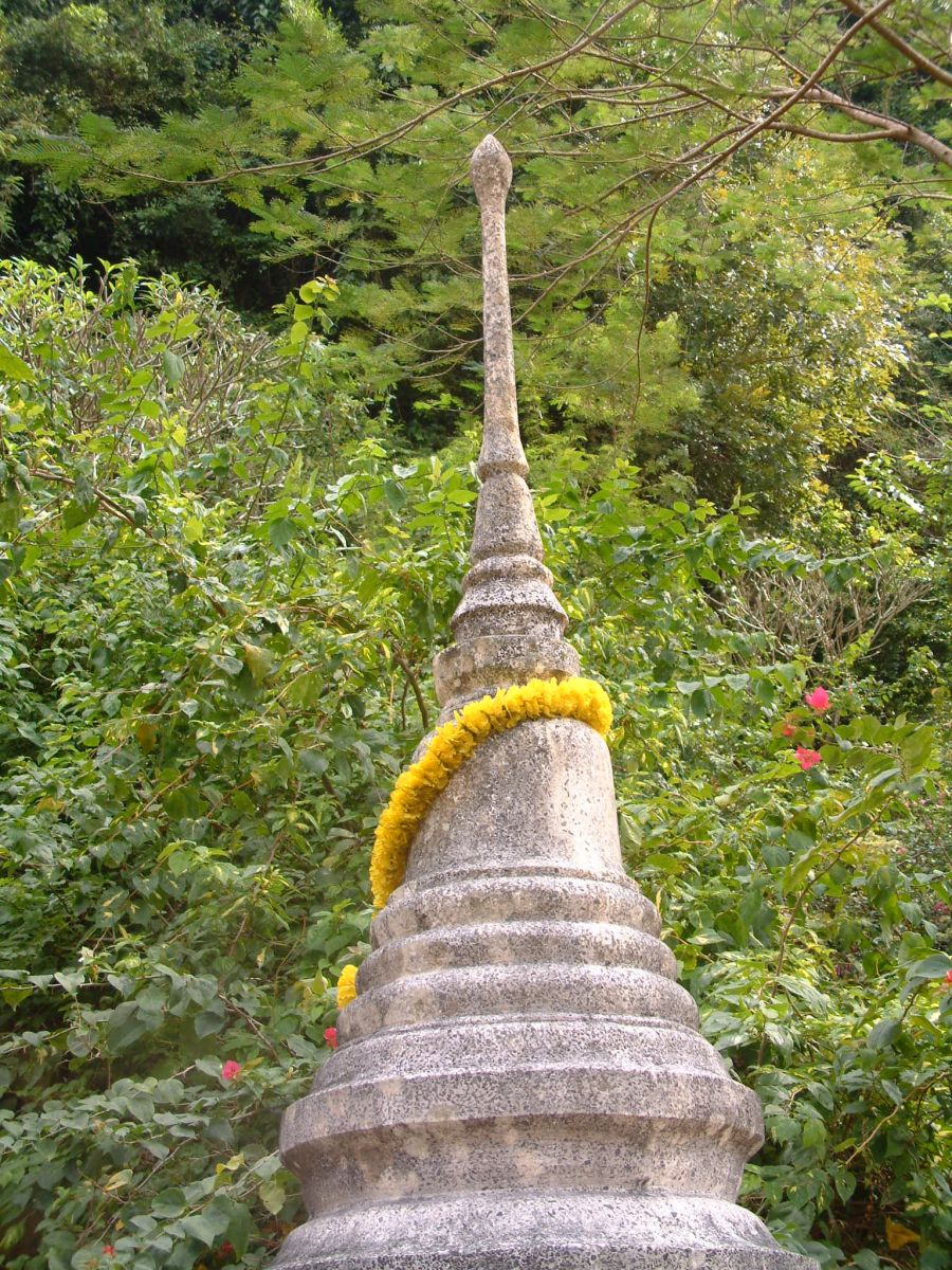 erste Stupa