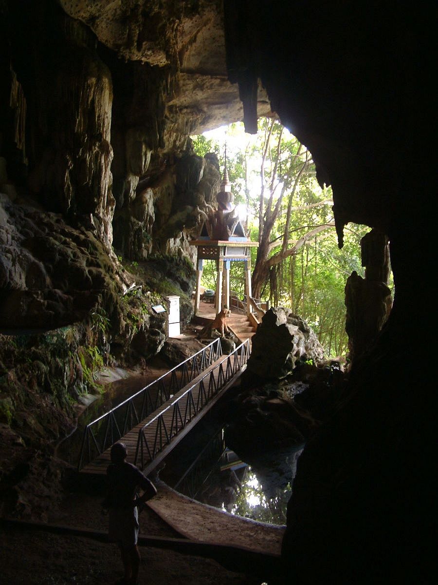 in der Tham Rab Ro Höhle