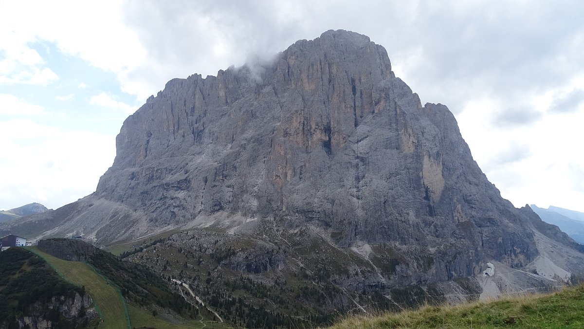 Langkofelgruppe in den Wolken