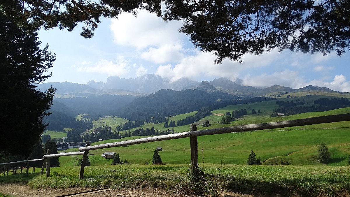 die Wolken über dem Schlern lichten sich