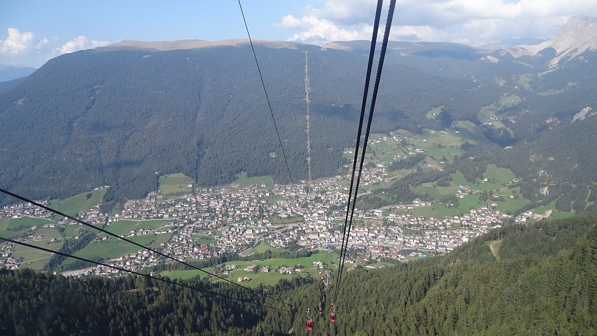 Seilbahnfahrt nach St. Ulrich