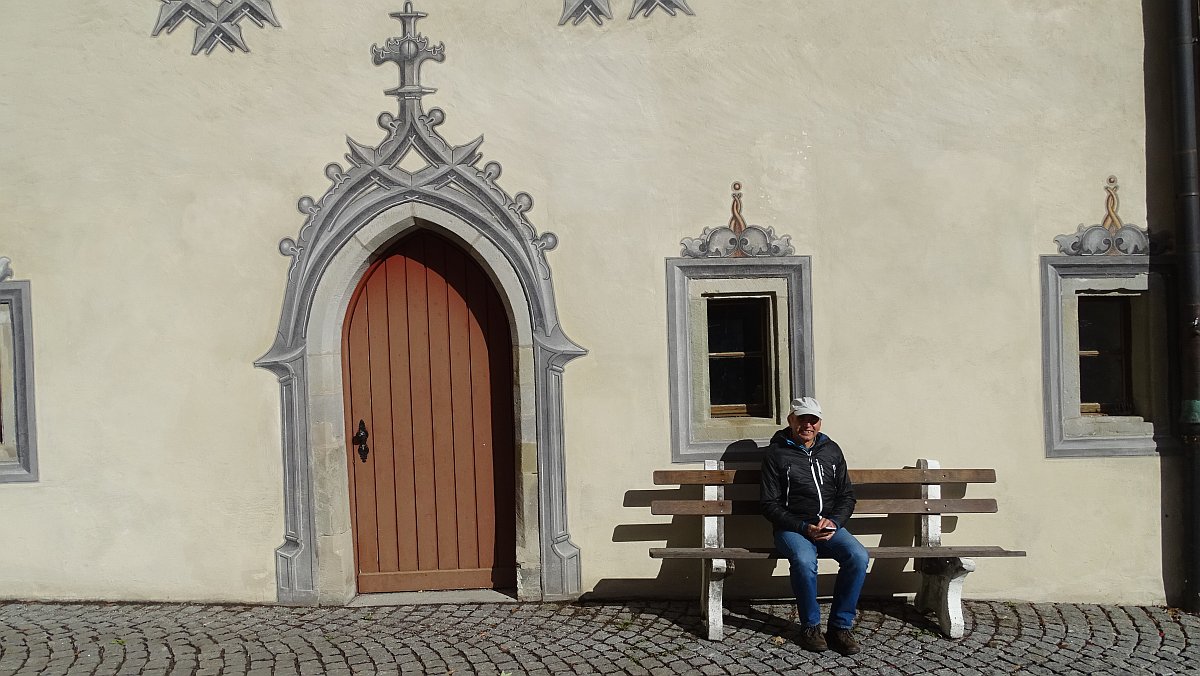 Rast im Schlosshof