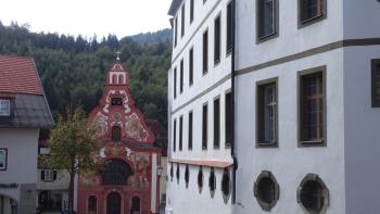 Blick zur Hl.-Geist-Spitalkirche Füssen