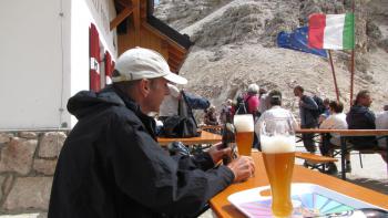 ein Hefe in der Pordoi-Hütte