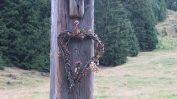 Deko an einem Wegstöckel