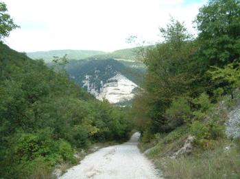 auf dem Weg zur Eremo di S. Eustachio in Dòmora