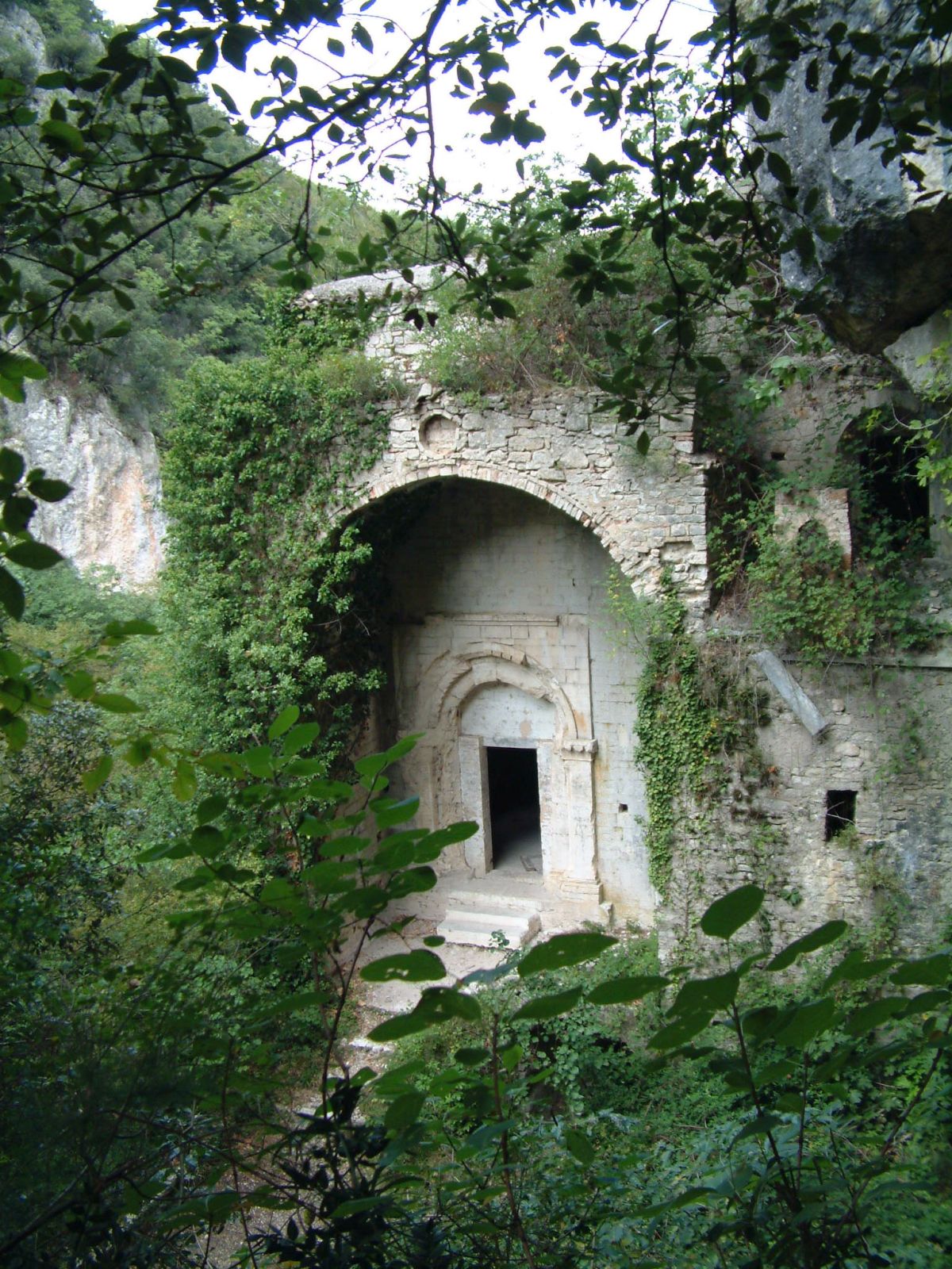 Eremo di S. Eustachio in Dòmora