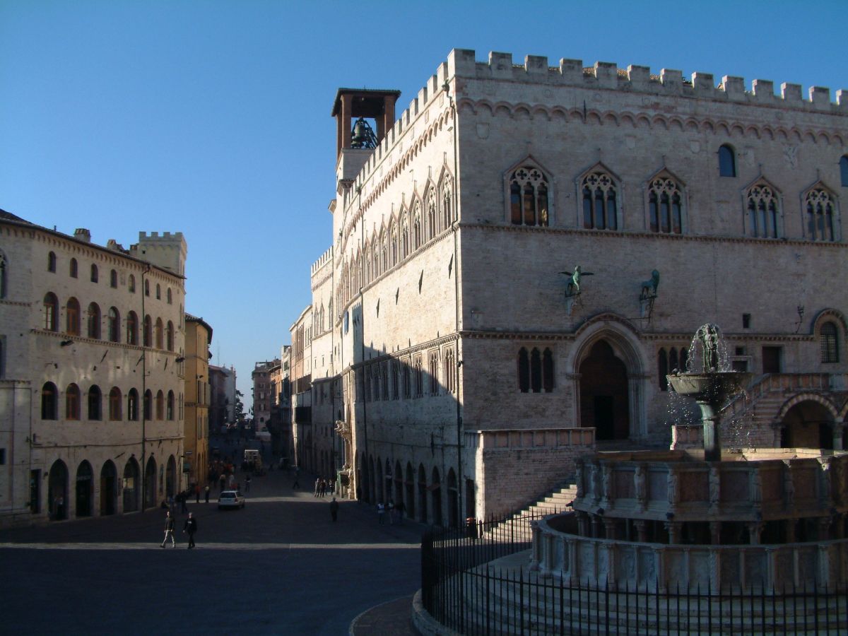 Perugia am Morgen mit Fontana Maggiore