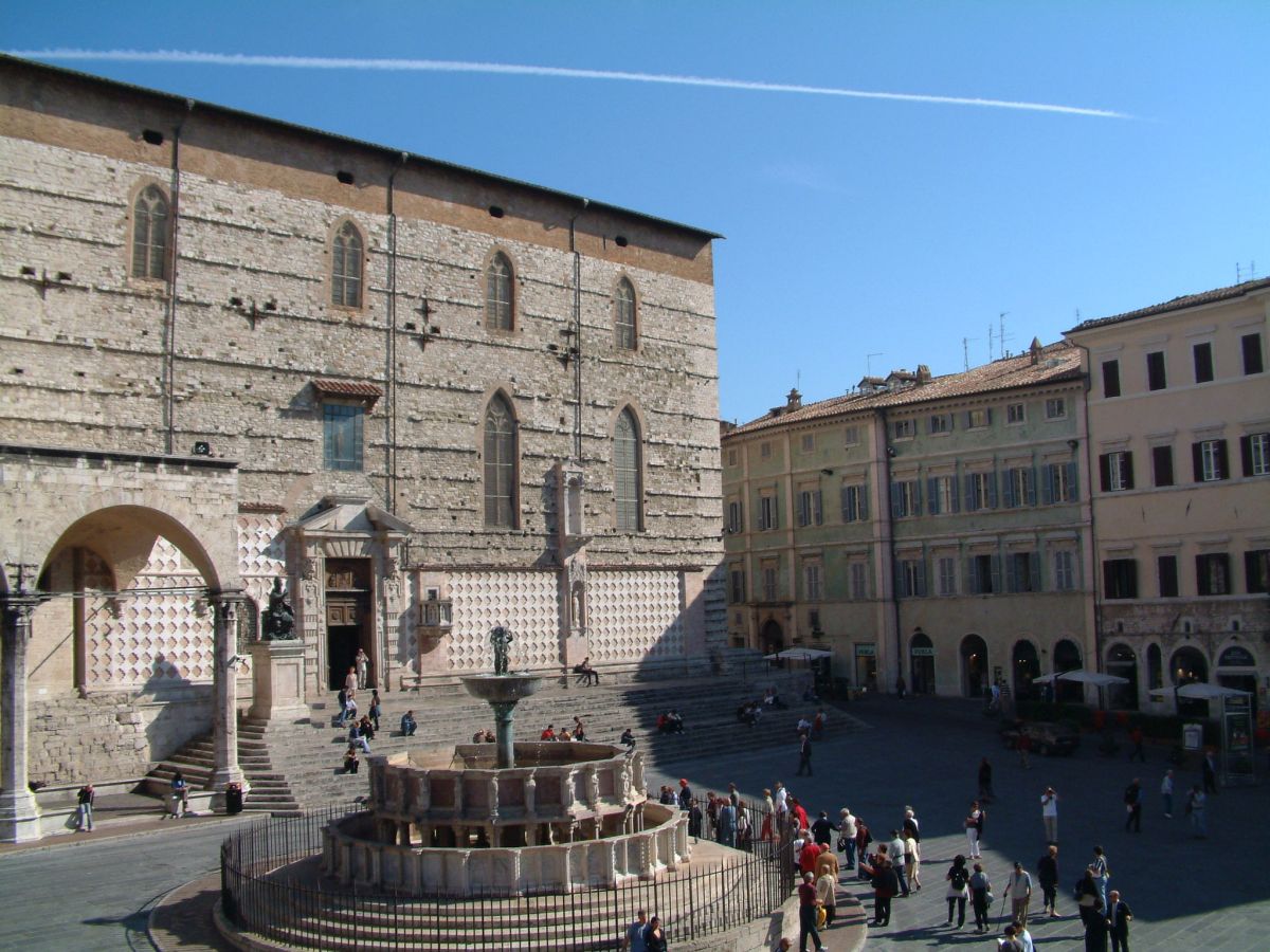 Perugia am Morgen mit Fontana Maggiore