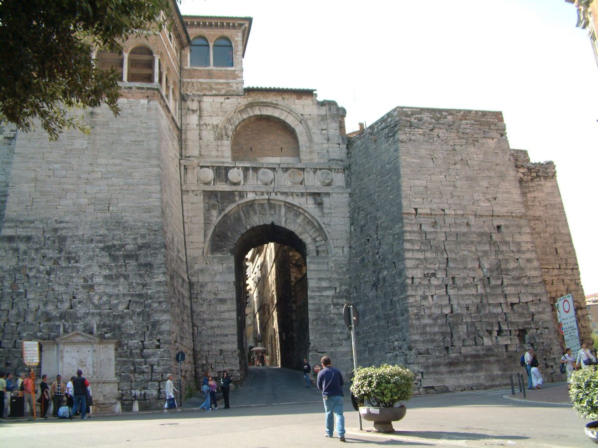 Arco Etrusco (oder Arco di Augusto) in Perugia