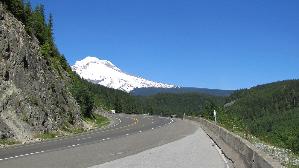 auf dem Weg zur Timberline Lodge