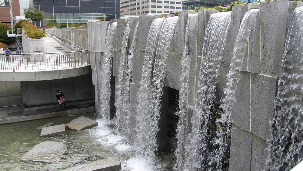 Martin-Luther-King-Wasserfall in den Yerba Buena Gardens